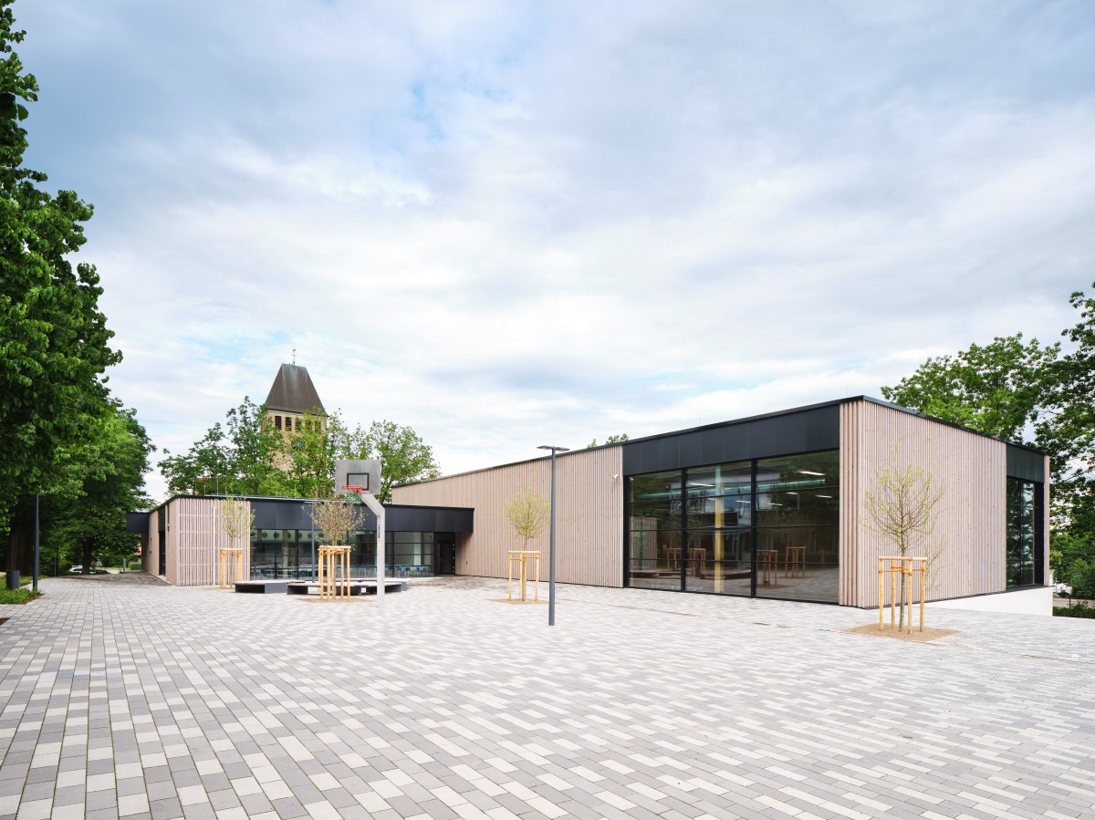 Sporthalle und Mensa an der Diesterwegschule Osnabrück